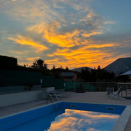 B&B Panorama Iseo Bagian luar foto